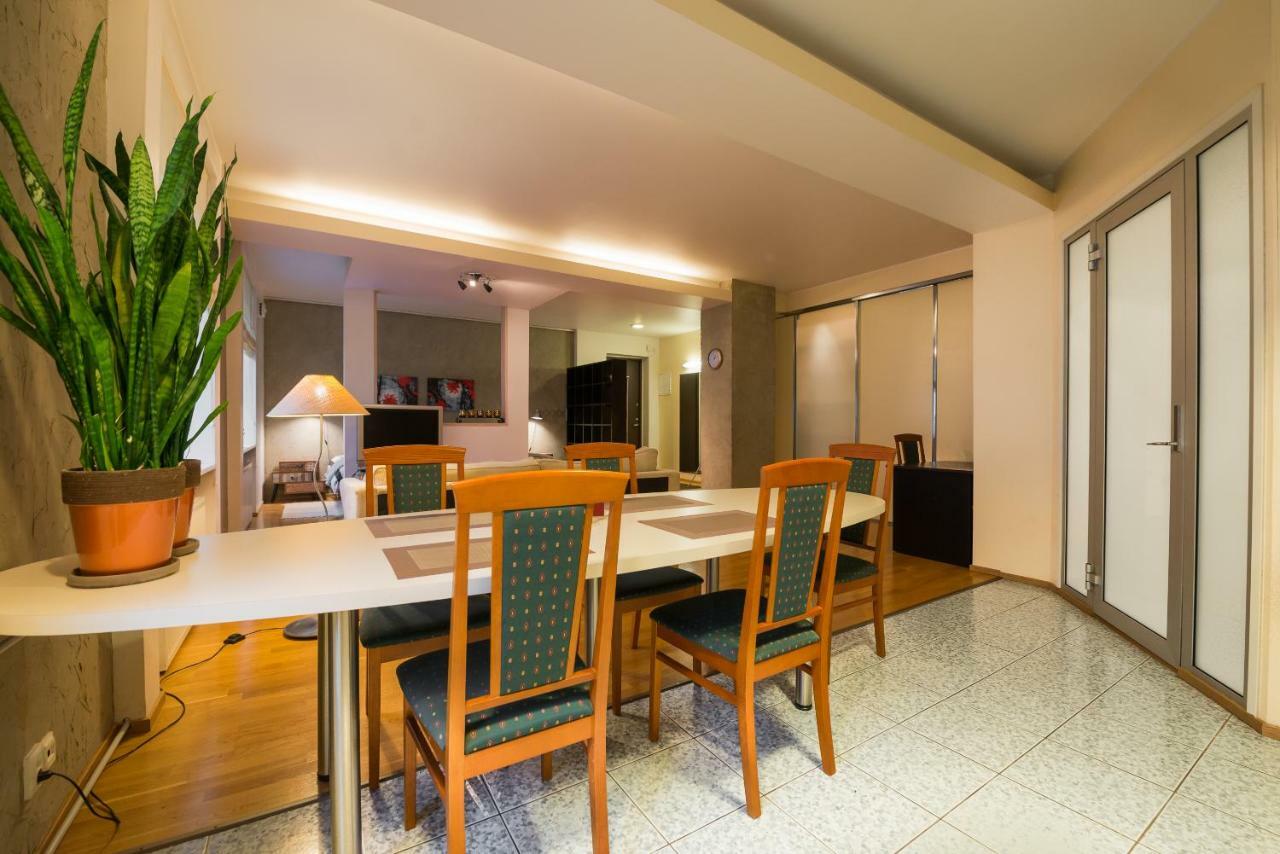 Large Studio Downtown Таллин Экстерьер фото